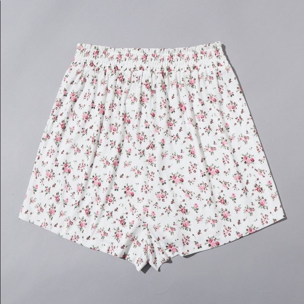 New Women’s Floral Pajama Sleep Shorts - Picture 2 of 6